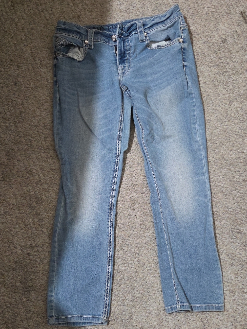Knox Rose Size 8 Light Blue Denim Crop Jeans